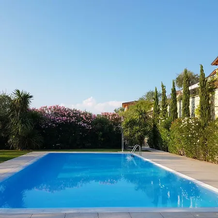 Il Giardino شقة
